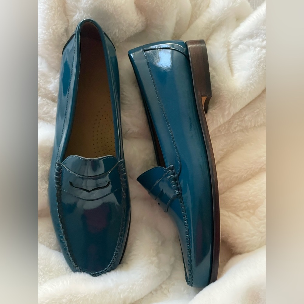 G.H. Bass Weejuns Whitney Leather penny loafers